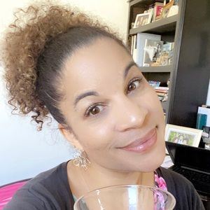 Meet your Posher, Marci